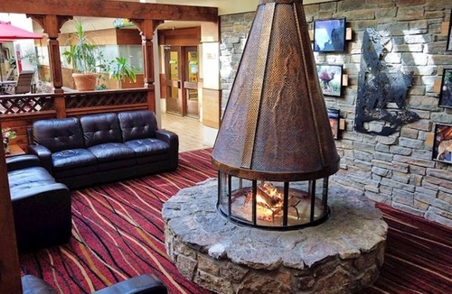 Avon Cabin | 3 BR suite located less than 1 mile from Beaver Creek with free shuttle service!