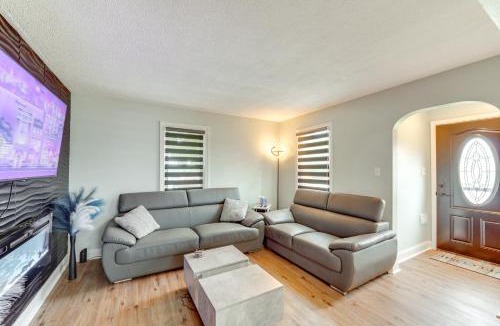 Youngstown House | 3 Mi to Dtwn Youngstown & YSU: Family Home w/Yard