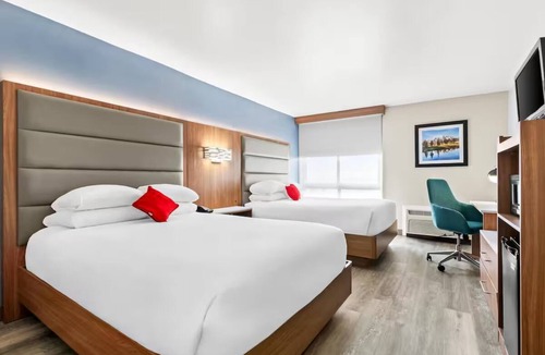 Cheyenne Hotel | 3 Rooms w/Pool & Game room - Perfect for Relaxation and Memorable Trips