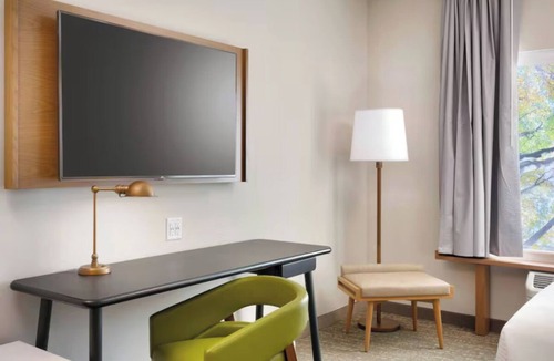 Union Square Hotel | 3 Serene Stays w/Free Breakfast & Pool Access | Near to Red Rocks & Attraction