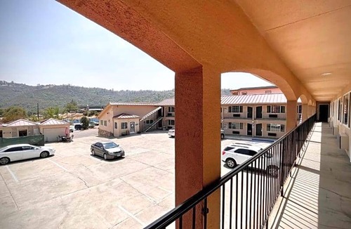 Mariposa Hotel | 3-Star Hotel ∙ The Yosemite Inn
