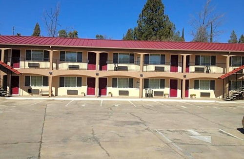 Mariposa Hotel | 3-Star Hotel ∙ The Yosemite Inn