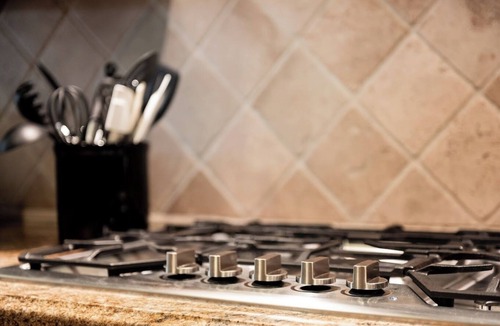 Downtown Resort | 3 Suite, Amenities, Fireplace, Hot Tub, Fire Pit!