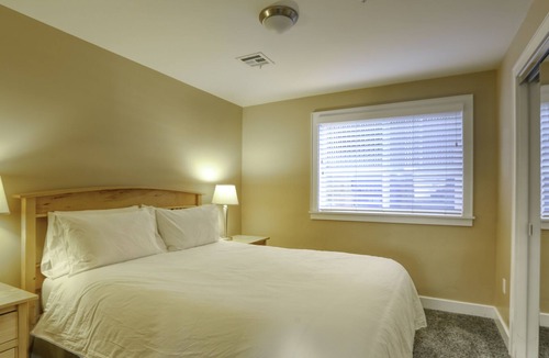 Downtown House | 361 A Hinds 4 Bedroom Townhouse by RedAwning