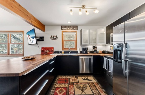 Eagle-Vail House | 3B/2BA + Loft | Vail Townhome | Ski Dog-Friendly