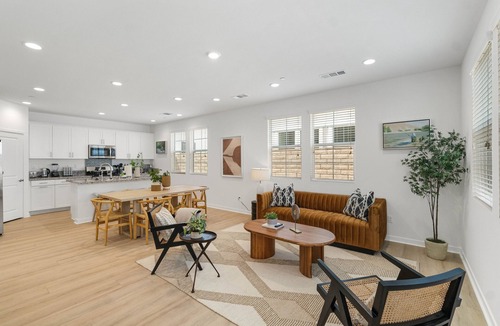 Mira Loma House | 3B3B Newly renovated 24HSelf CheckIn Free Parking