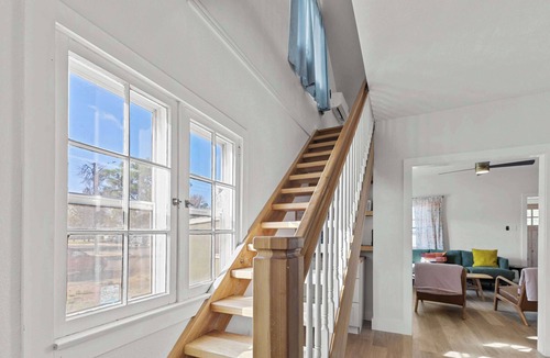 Aberdeen House | 3BR Charming Home, Bright Space & Sleeps 6