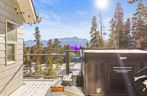 Leadville North House | 3BR - Hot Tub, Jacuzzi, Stunning Mt. Elbert Views