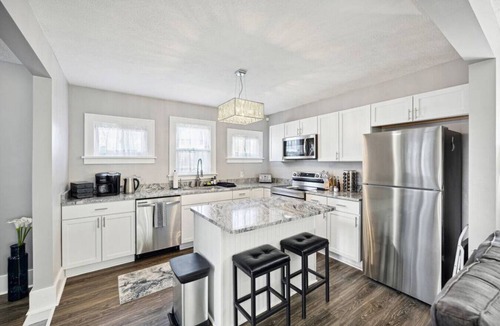 Lorain House | 3BR in Lorain near Lake Erie
