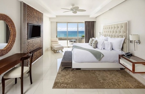 Aurora Resort | 4,198-square-foot oceanfront suite is chic and modern