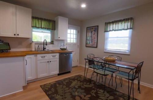 Pittsburgh House | 4 Bed Cape Cod | Comfort & Charm Near the City