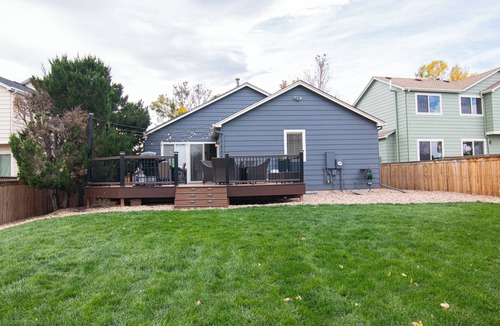 Highlands Ranch House | 4-Bedroom Comfort Near It All Fire Pit & More!