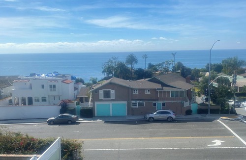 Laguna Beach Cottage | 4-bedroom cottage in Laguna Beach Coastal Retreat -Ocean Views -Walk Everywhere