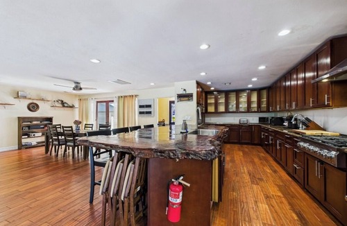 Ferndale House | 4-bedroom house in historic Ferndale with bonus dressing room, pet friendly!