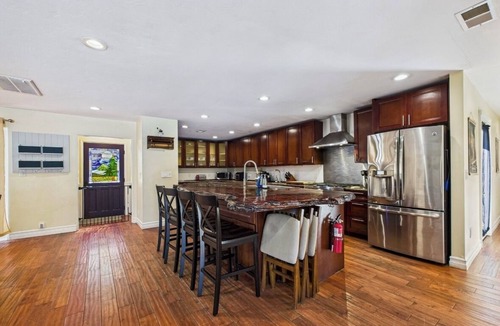 Ferndale House | 4-bedroom house in historic Ferndale with bonus dressing room, pet friendly!