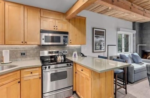 Aspen Hotel | 4 bedroom suite, Central, By Gondola, Pool-Hot Tub