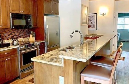 Aspen Hotel | 4 bedroom suite, Central, By Gondola, Pool-Hot Tub