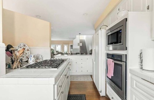 Tree Section House | 4 BR Home Near Beach | Ideal for Extended Stays