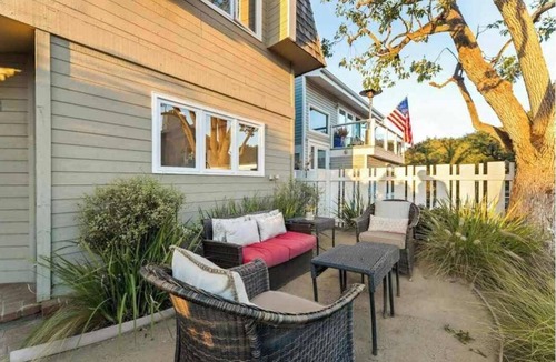 Tree Section House | 4 BR Home Near Beach | Ideal for Extended Stays