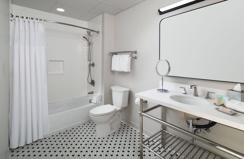 Glenwood Springs Hotel | 4 Modern Suites | Near Downtown, Parks & Dining | Glenwood Springs