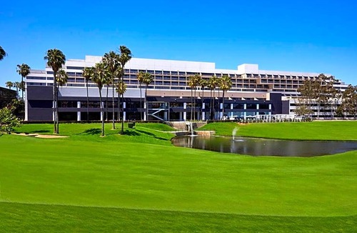 Manhattan Beach Hotel | 4-Star Hotel ∙ Westdrift Manhattan Beach, Autograph Collection