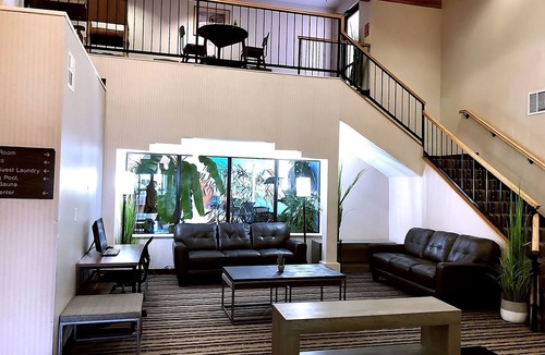 Window Rock Hotel | 4 Units Near Navajo Nation/Window Rock! Comes with Free Breakfast & Parking!