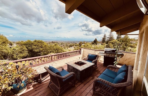 Emerald Hills House | 4BR/3BA retreat with stunning Silicon Valley views