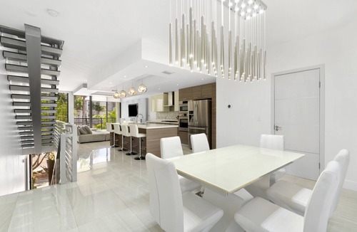 Bay Harbor Islands House | 4BR Bay Harbor Modern Miami Oasis with Private Rooftop Pool