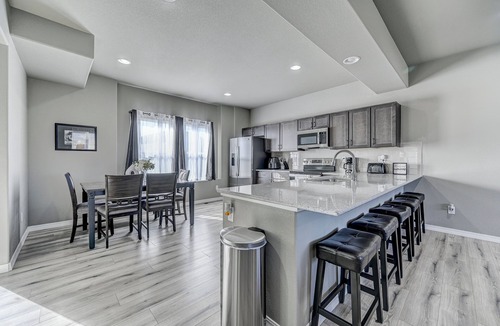 Southeast Colorado Springs House | 4BR Home w/Huge Backyard! Perfect for Long Stays