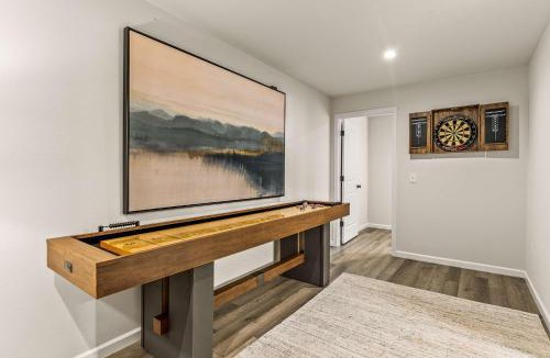 Leadville North House | 4BR Shuffleboard Deck EV Charger Pets Okay