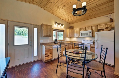 Spanish Valley Apartment | 5-acre Moab Studio w/BBQ & Stunning Mtn Views