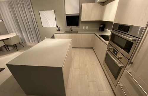 Hollywood South Central Beach Condo | 5 🏙AMENITIES + LUXURY CONDO IN THE SKY