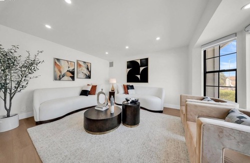 Warm Springs District House | 5-bedroom house in a friendly neighborhood