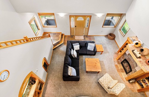 Sunny Slope House | 5 min to Breck, Private Hot Tub, Quiet Location