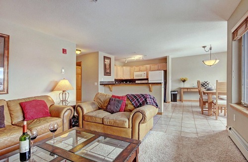 Wildernest Condo | 522 Watch Hill