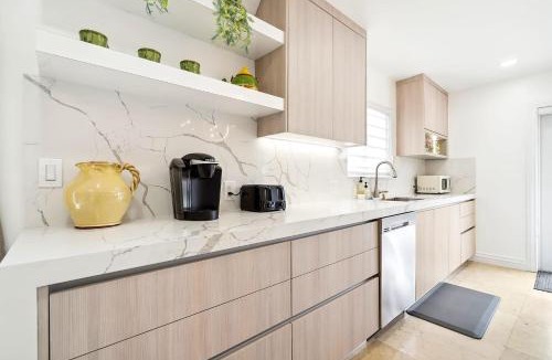 Coral Terrace House | 6-BD 3-BA Dreamy Vacation Retreat in Coral Terrace