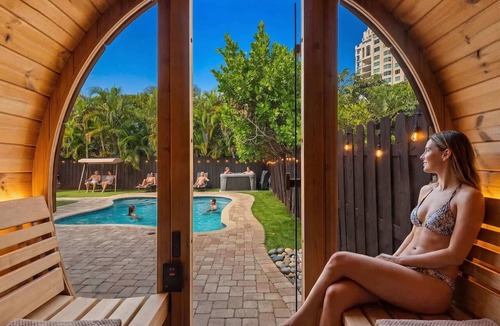 Harbor Beach House | 6 BR Villa Steps to Ocean, Pool, Sauna & Jacuzzi