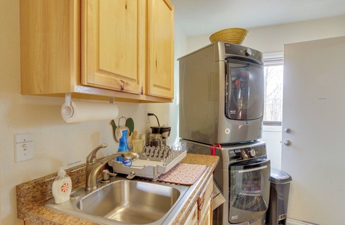 Fort Collins Apartment | 6 Mi to Dtwn Fort Collins: Cozy Apt w/Shared Yard