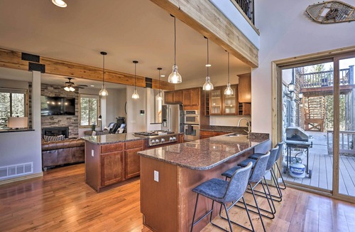 Ptarmigan Mountain Cabin | 6 Mi to Keystone Ski! Mtn-View Cabin w/Game Room