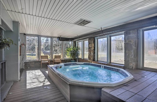 Breckenridge Cabin | 6 Mi to Slopes! Mtn-View Breck Gem w/Resort Perks