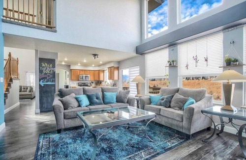 Northeast Colorado Springs House | 6BR Mountain View w HotTub ArcadeGame Northside CO