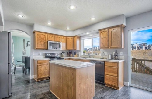 Northeast Colorado Springs House | 6BR Mountain View w HotTub ArcadeGame Northside CO