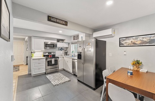 Colorado Springs House | 7-27 now available Updated 2br Minutes from downtown- backyard & Firepits