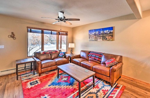 Salida House | 7984: Pet-Friendly Townhome w/Grill!