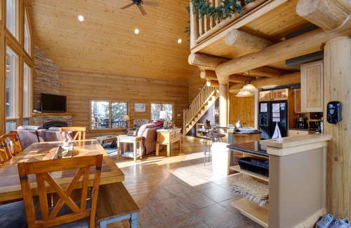 Valley of the Blue Cabin | 9 Mi to Slopes! Hot Tub Hideaway in Breckenridge