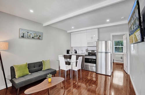 Pompano Beach Apartment | 906 North Riverside Dr