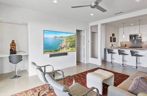 Mystic Hills Apartment | A breathtaking experience. Hillside pool property with Spa and Panoramic view.