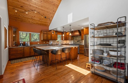 Durango House | A/C, Large Family Retreat, Hot Tub, Privacy, Views!