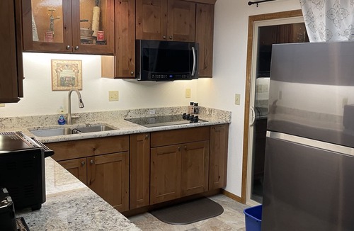 Mountain Shadows Apartment | A Pikes Peak Pleasure!