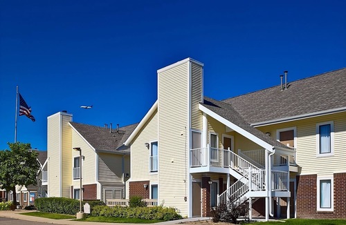 Westlake House | A Place You'll Surely Enjoy! Free Parking, Outdoor Pool, Pets Allowed